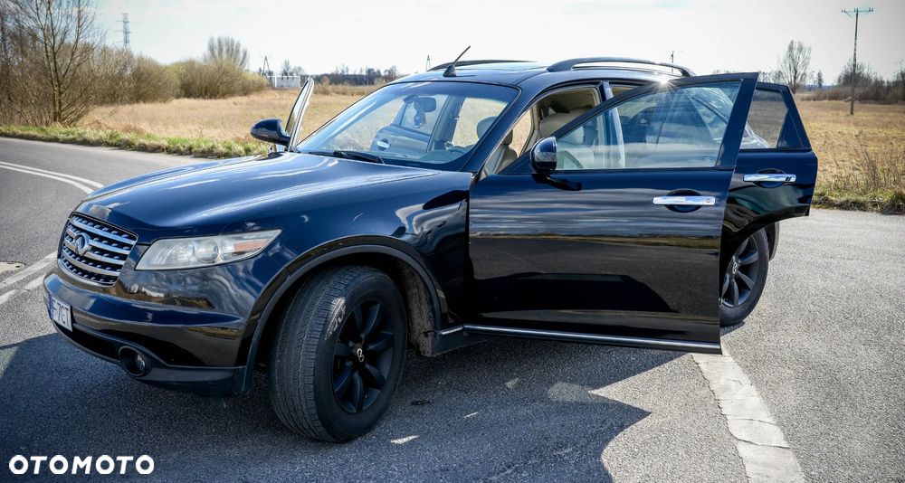 Infiniti FX - 8