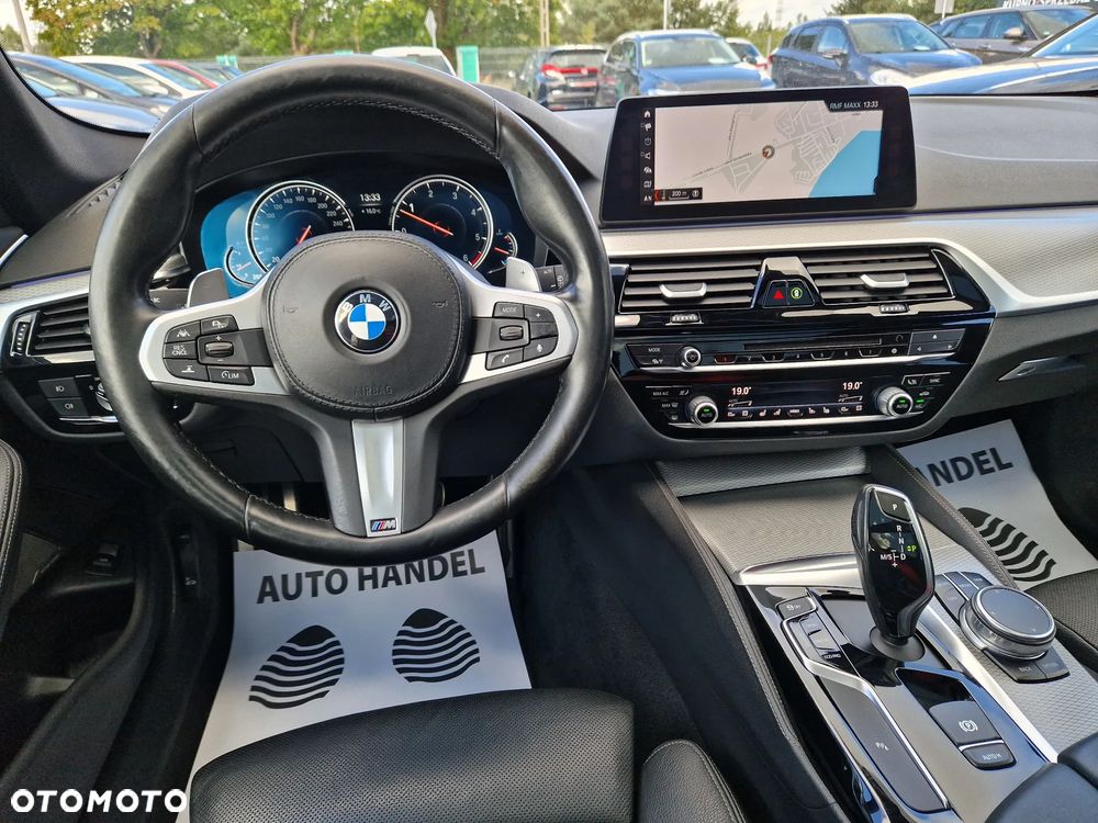 BMW Seria 5 530d Touring Sport Line - 14