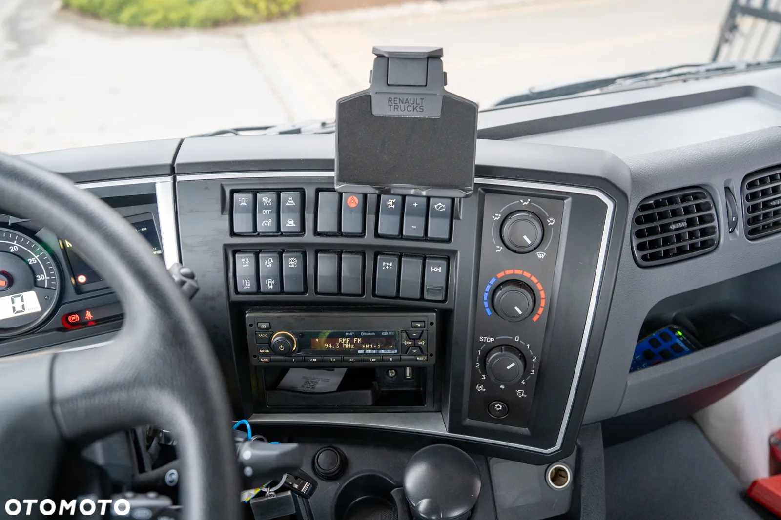 Renault D18 HIGH P4X2 280E6 - 24