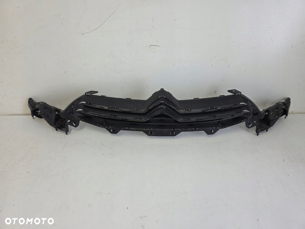 Grill atrapa zderzaka przód CITROEN C4 II 10-