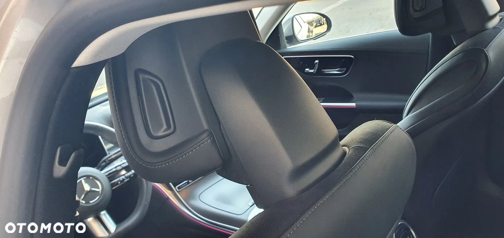 Mercedes-Benz Klasa C ver-200-mhev-4--matic-amg - 19