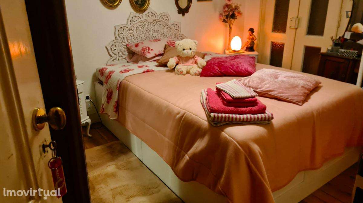 Quarto - localizado em Santos Lisbon - Grande imagem: 2/24