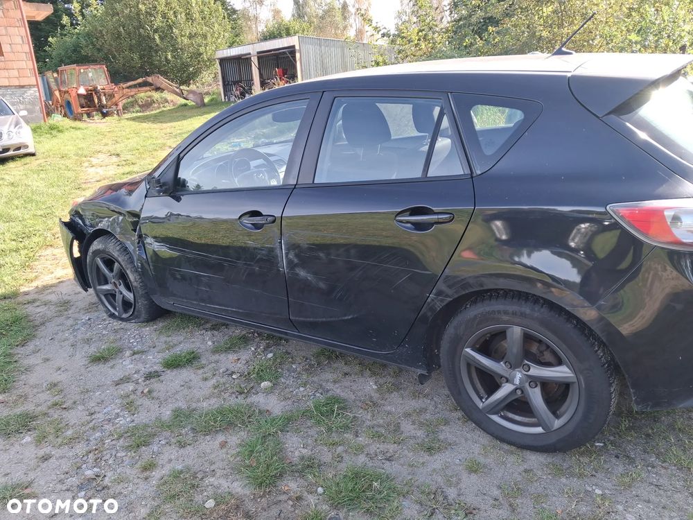 Mazda 3 1.6 CD Exclusive + - 5
