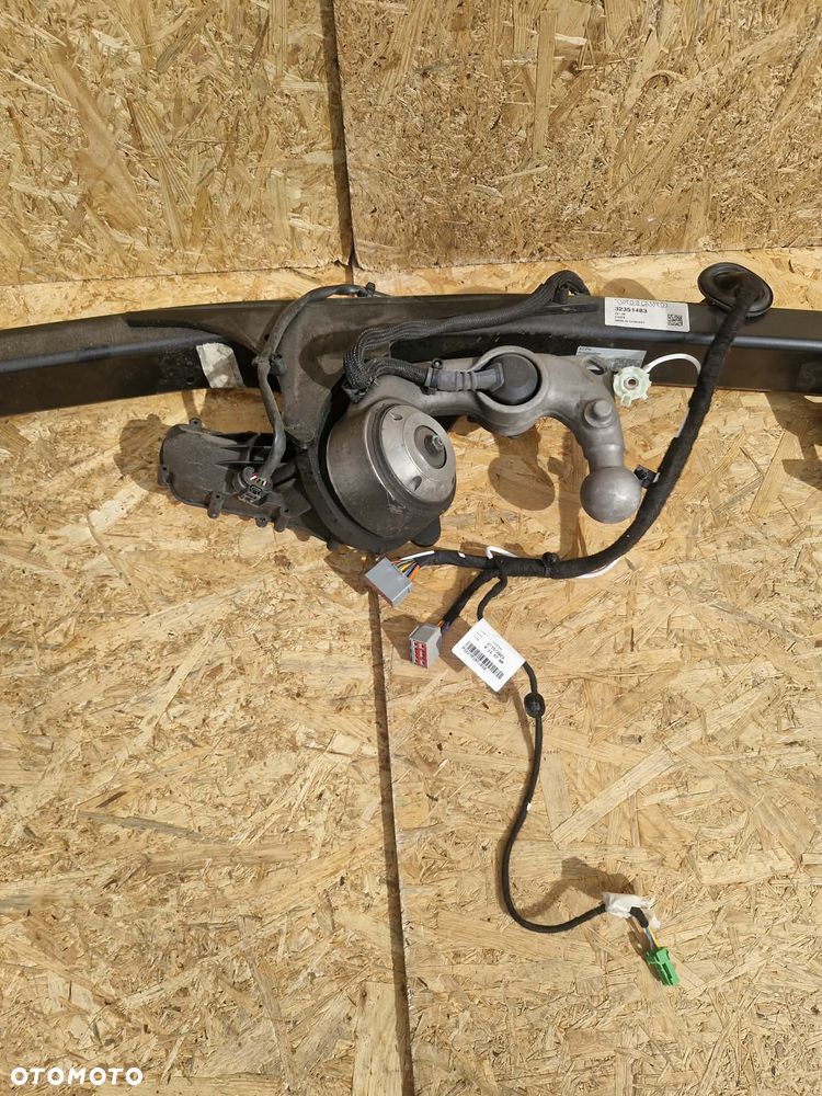 VOLVO XC40 C40 HAK HOLOWNICZY 32351483 - 4