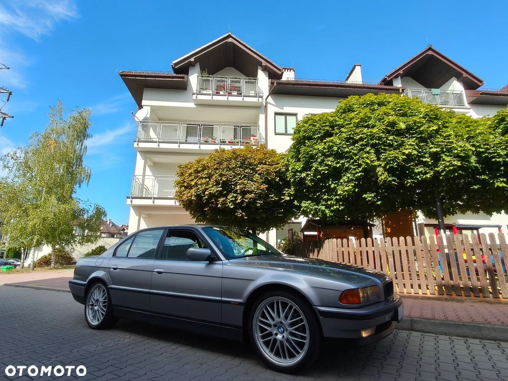 BMW Seria 7 - 14