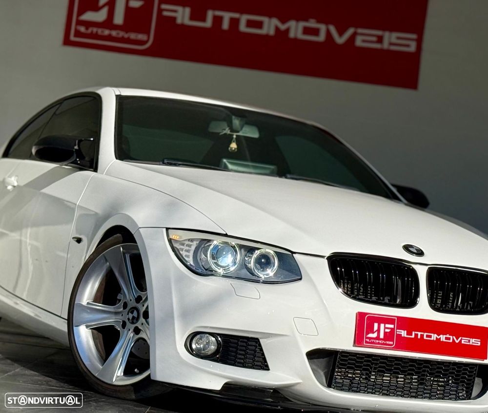 BMW 320 d Coupe Edição M - 2