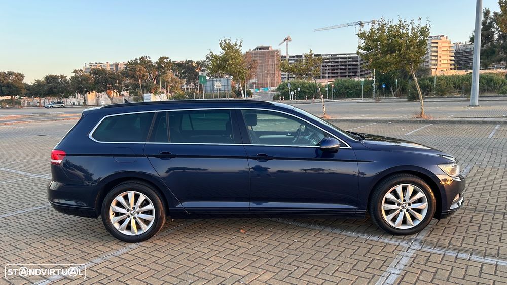 VW Passat Variant 2.0 TDI Highline - 13