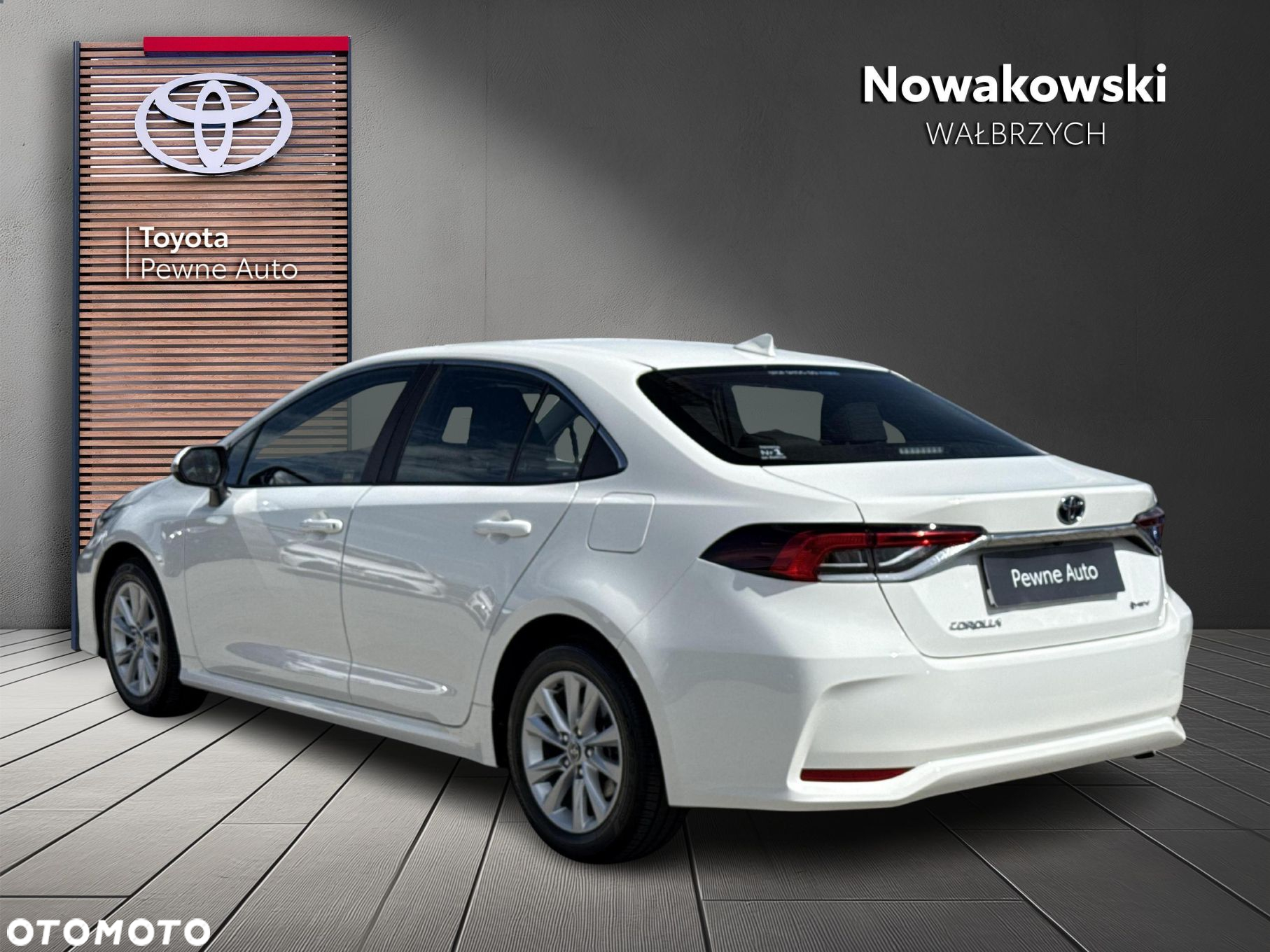 Toyota Corolla - 4