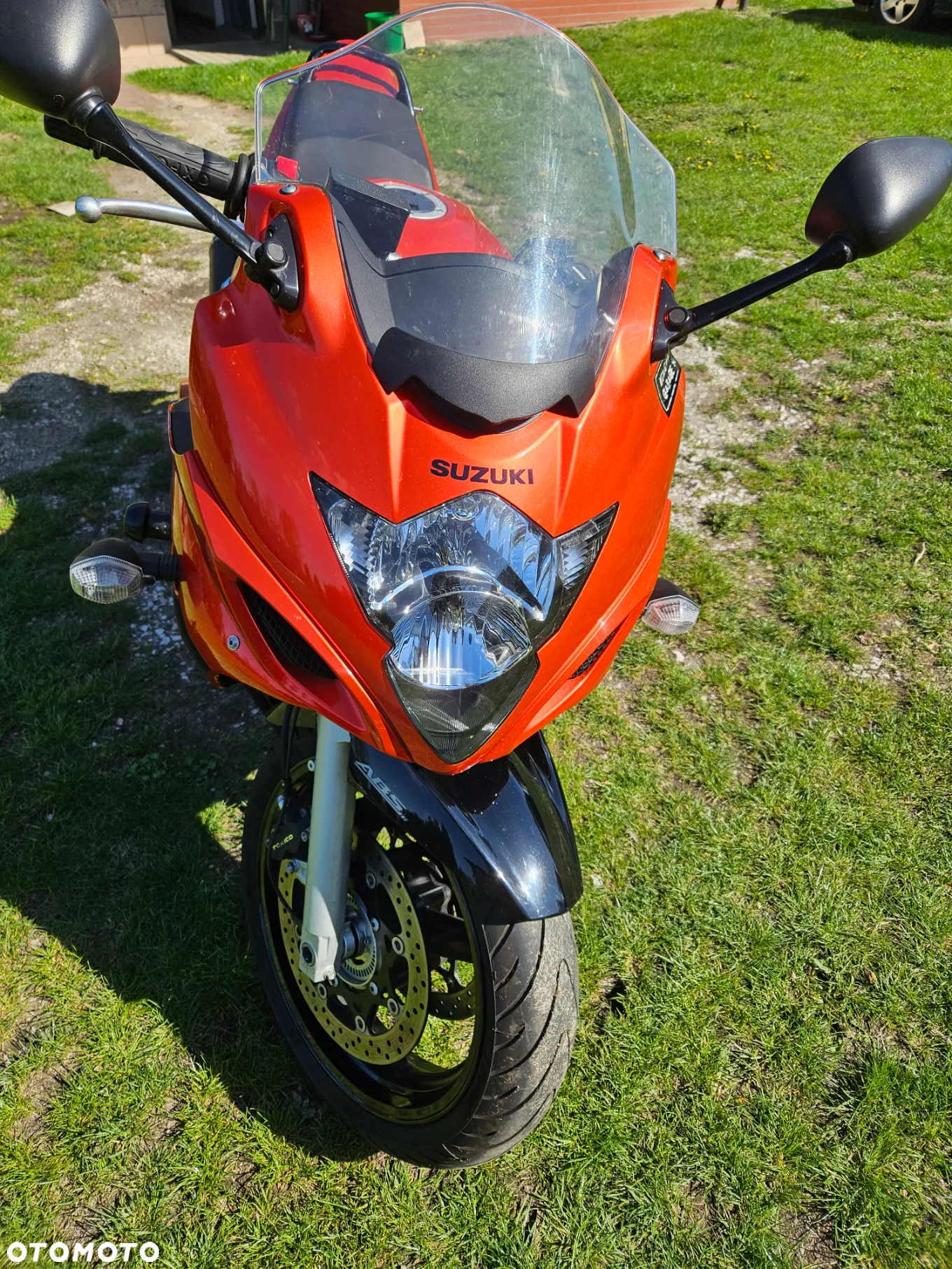 Suzuki GSX - 11