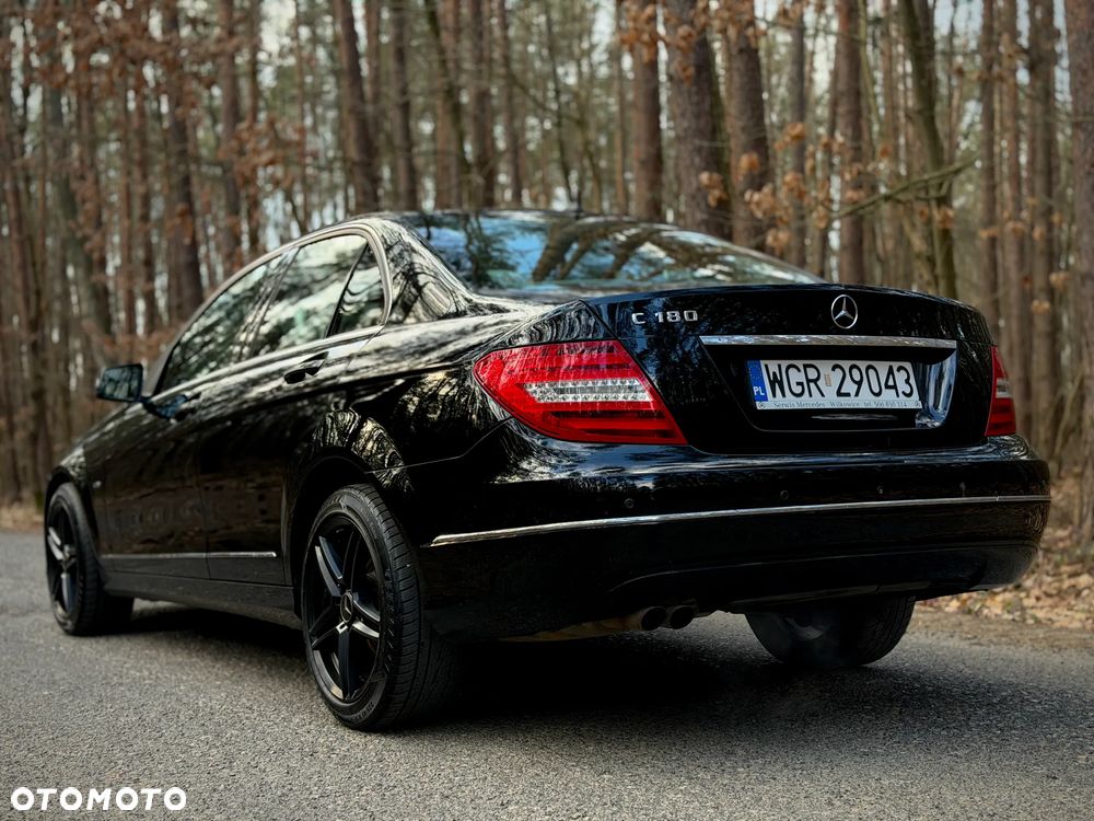 Mercedes-Benz Klasa C 180 BlueEFFICIENCY 7G-TRONIC Avantgarde - 4