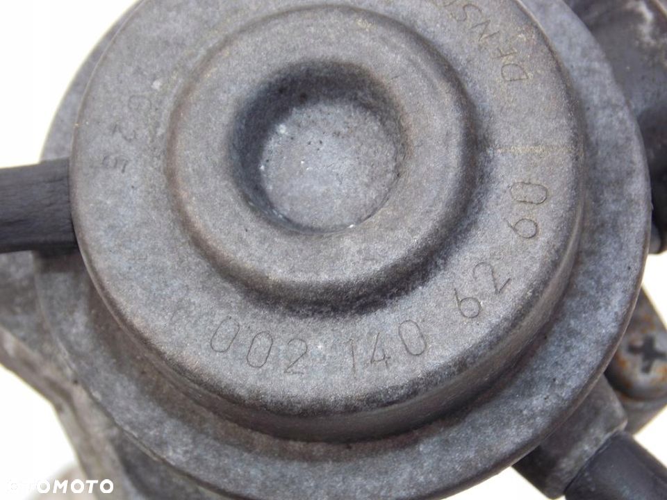 zawór  rurka egr mercedes w203 1.8 k a271 - 2