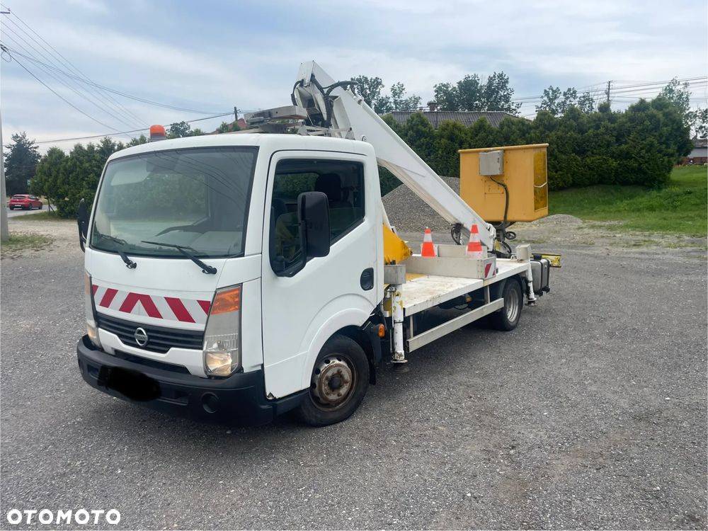 Nissan Cabstar - 2