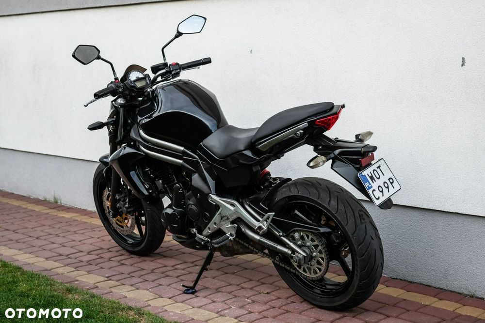 Kawasaki ER - 4