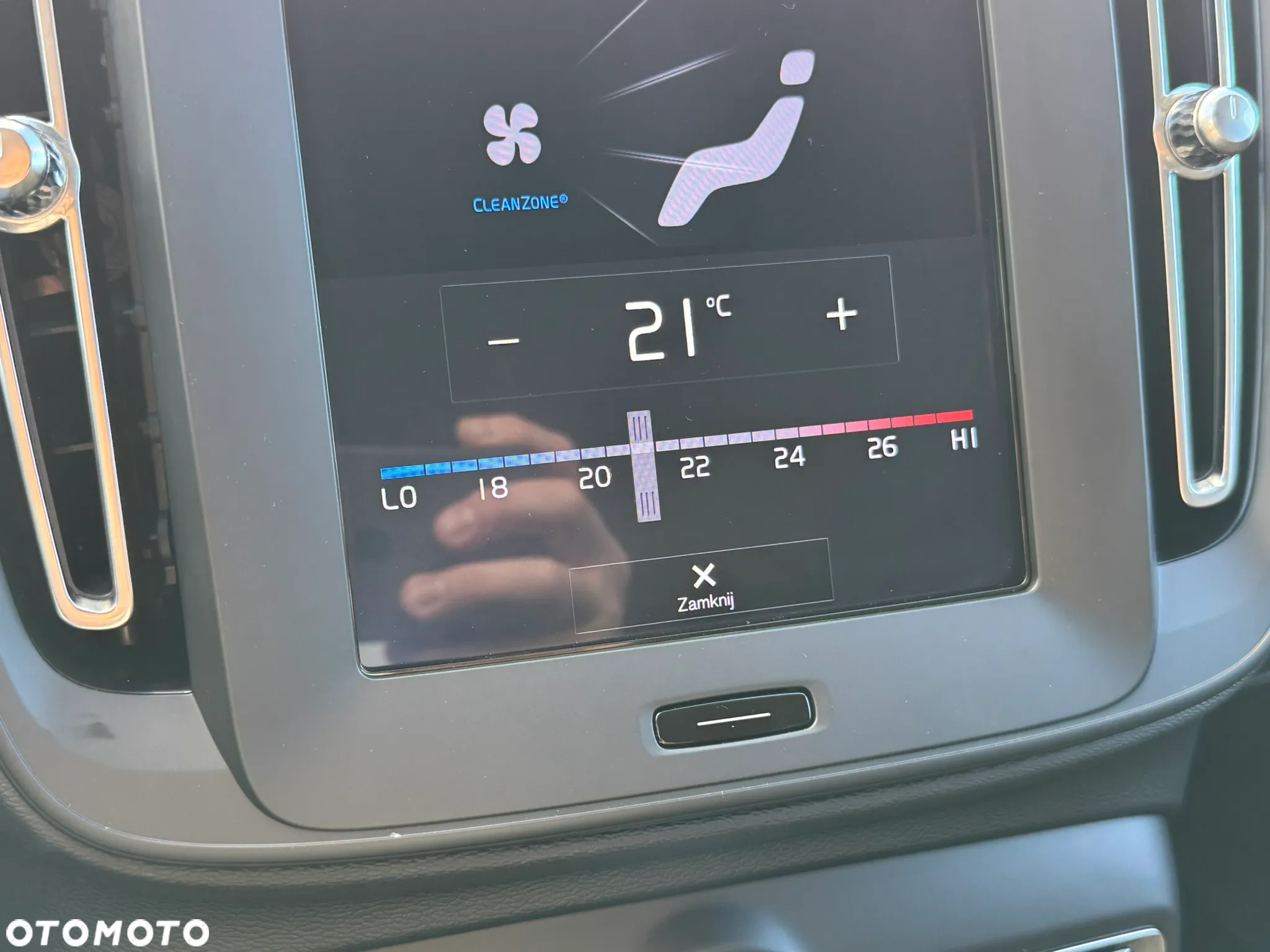 Volvo XC 40 T3 Momentum Core - 21