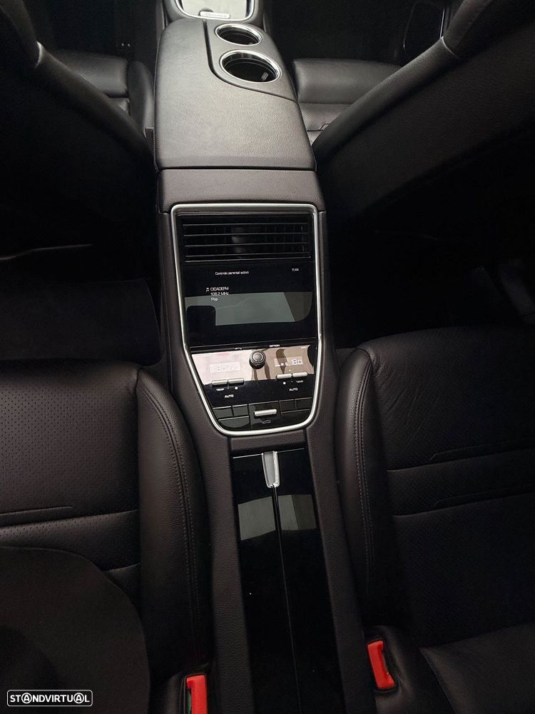 Porsche Panamera - 3