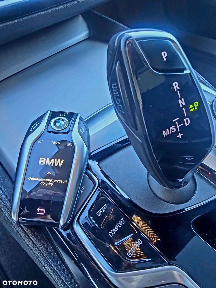 BMW Seria 5 530i xDrive M Sport sport - 13