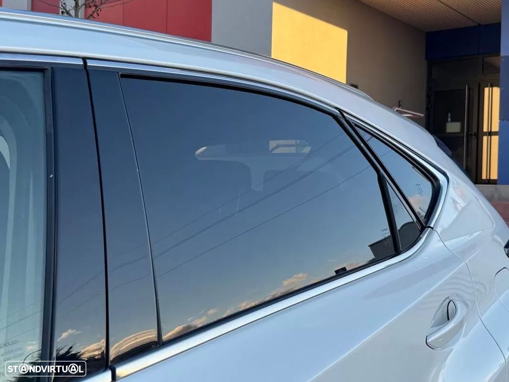 Lexus NX 300h Executive - 6