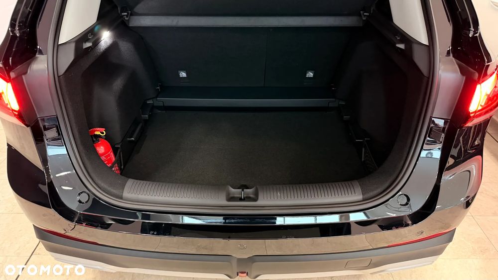 MG ZS Hybrid+ - 8