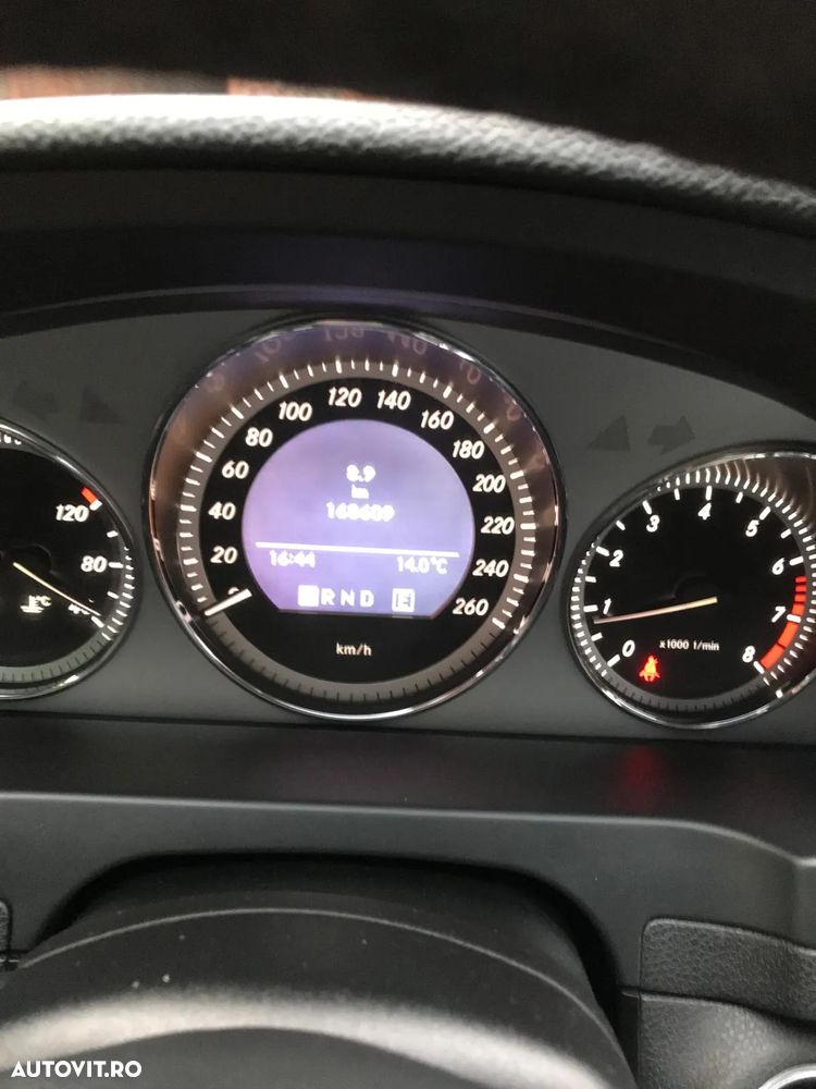 Mercedes-Benz C 180 BlueEFFICIENCY 7G-TRONIC Avantgarde - 6