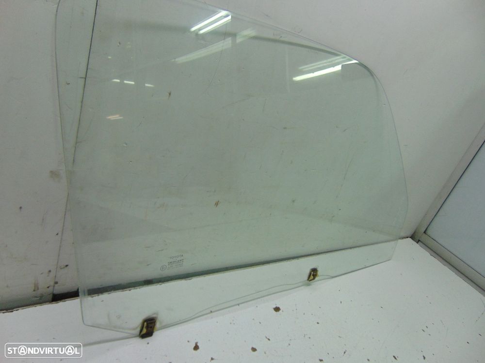Toyota Hiace vidro - 2
