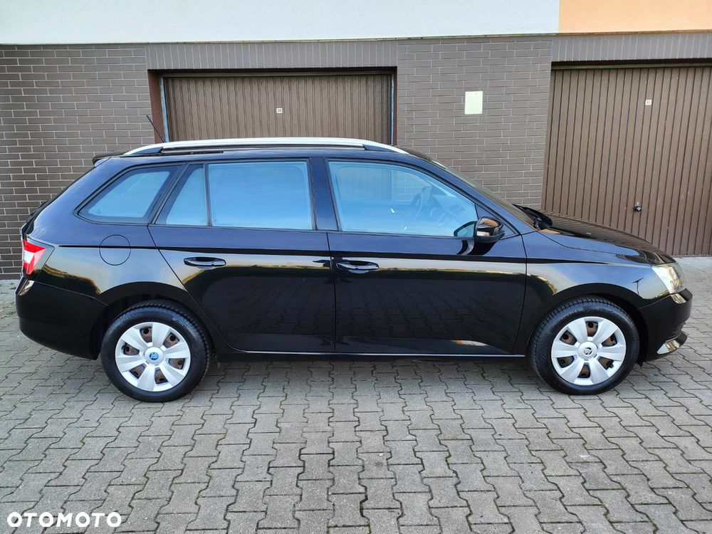 Skoda Fabia 2016 photo 5