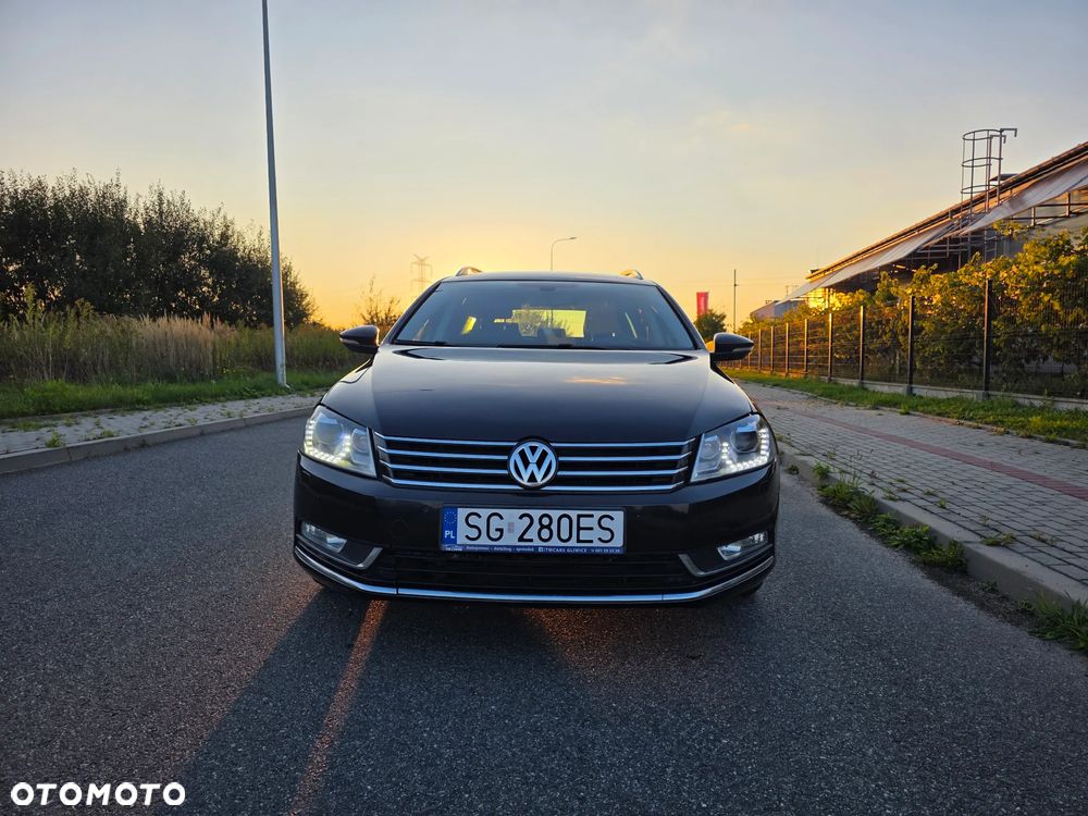 Volkswagen Passat Variant 2.0 TDI DSG BlueMotion Technology Exclusive - 4