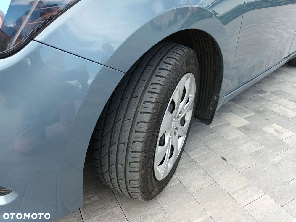 Hyundai i20 1.2 Elegant - 22