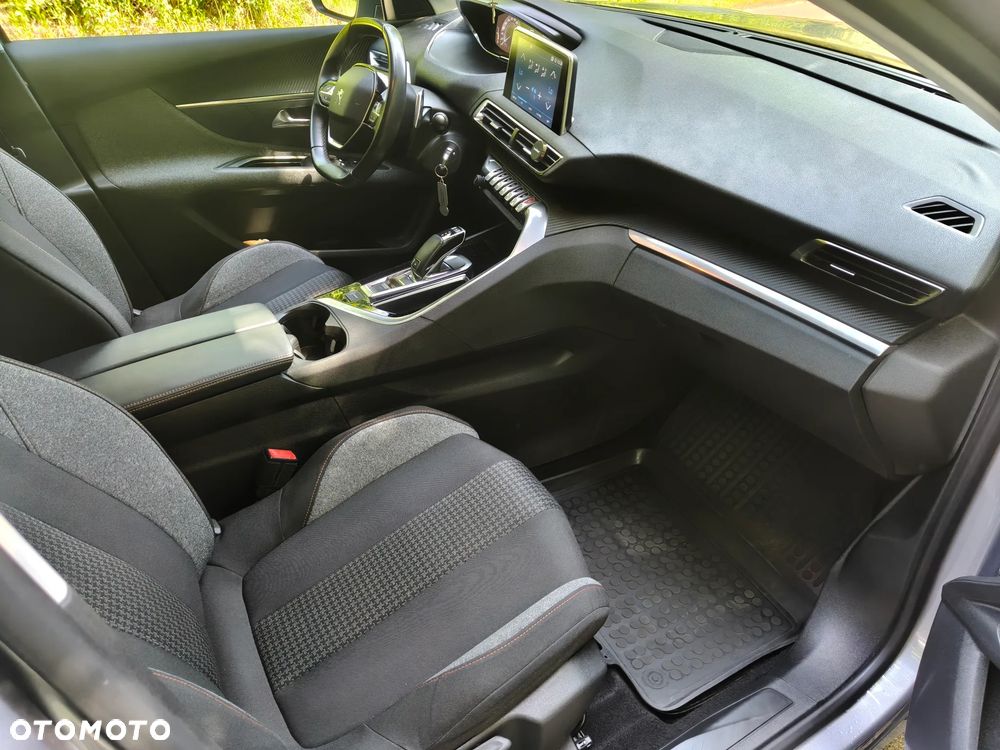 Peugeot 5008 - 30