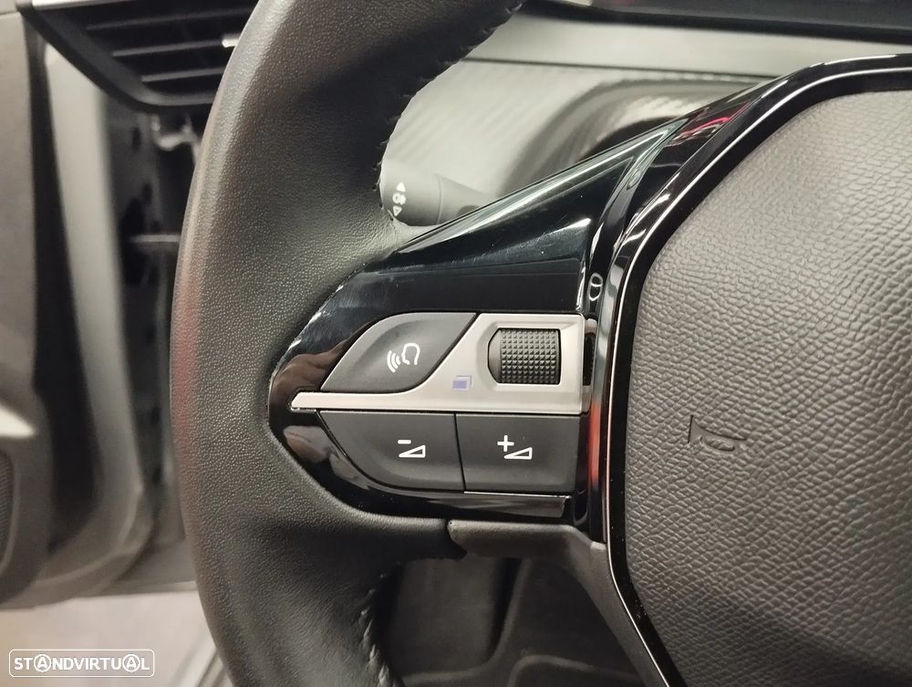 Peugeot 208 1.2 PureTech Active Pack - 14