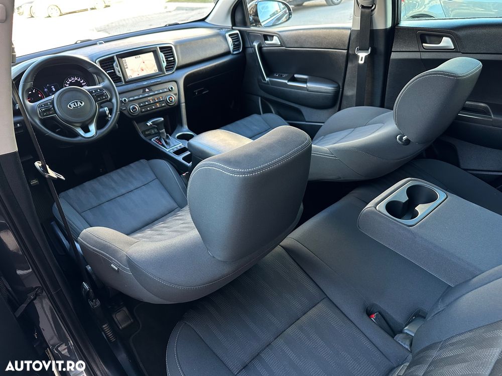 Kia Sportage 1.7 CRDI 2WD ISG Aut. Dream-Team Edition - 27