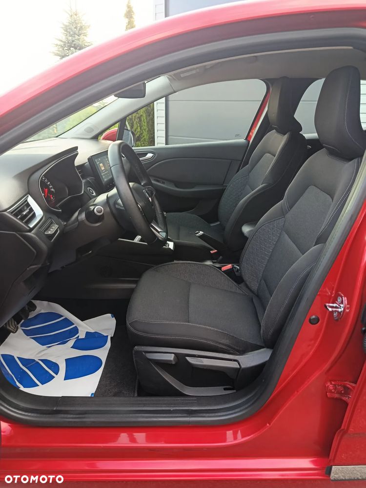 Renault Clio - 23