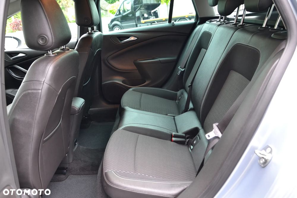 Opel Astra 1.6 CDTI Dynamic S&S - 39