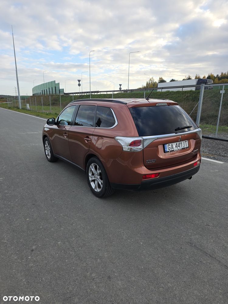 Mitsubishi Outlander 2.0 Intense + CVT - 7