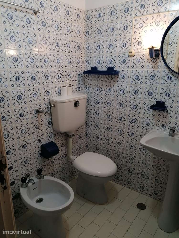 Apartamento T3 com 2 casas de banho e garagem - Grande imagem: 2/6