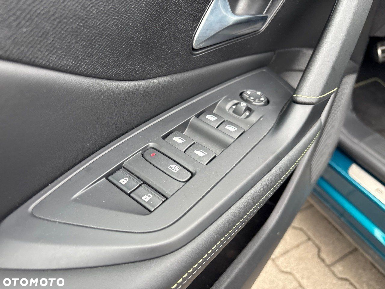 Peugeot 408 1.2 PureTech GT S&S EAT8 - 12