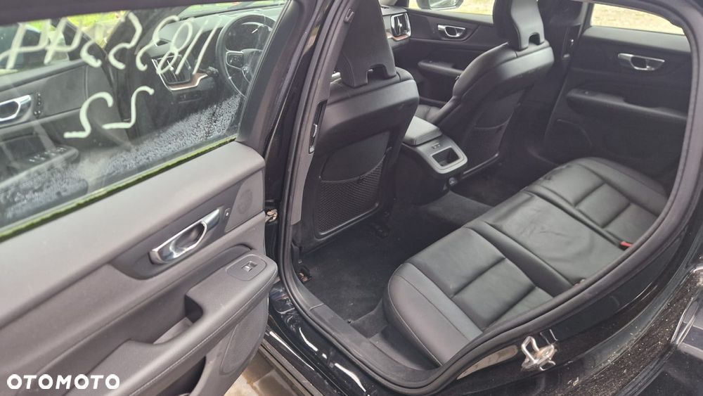 Volvo V60 T6 AWD Inscription - 12