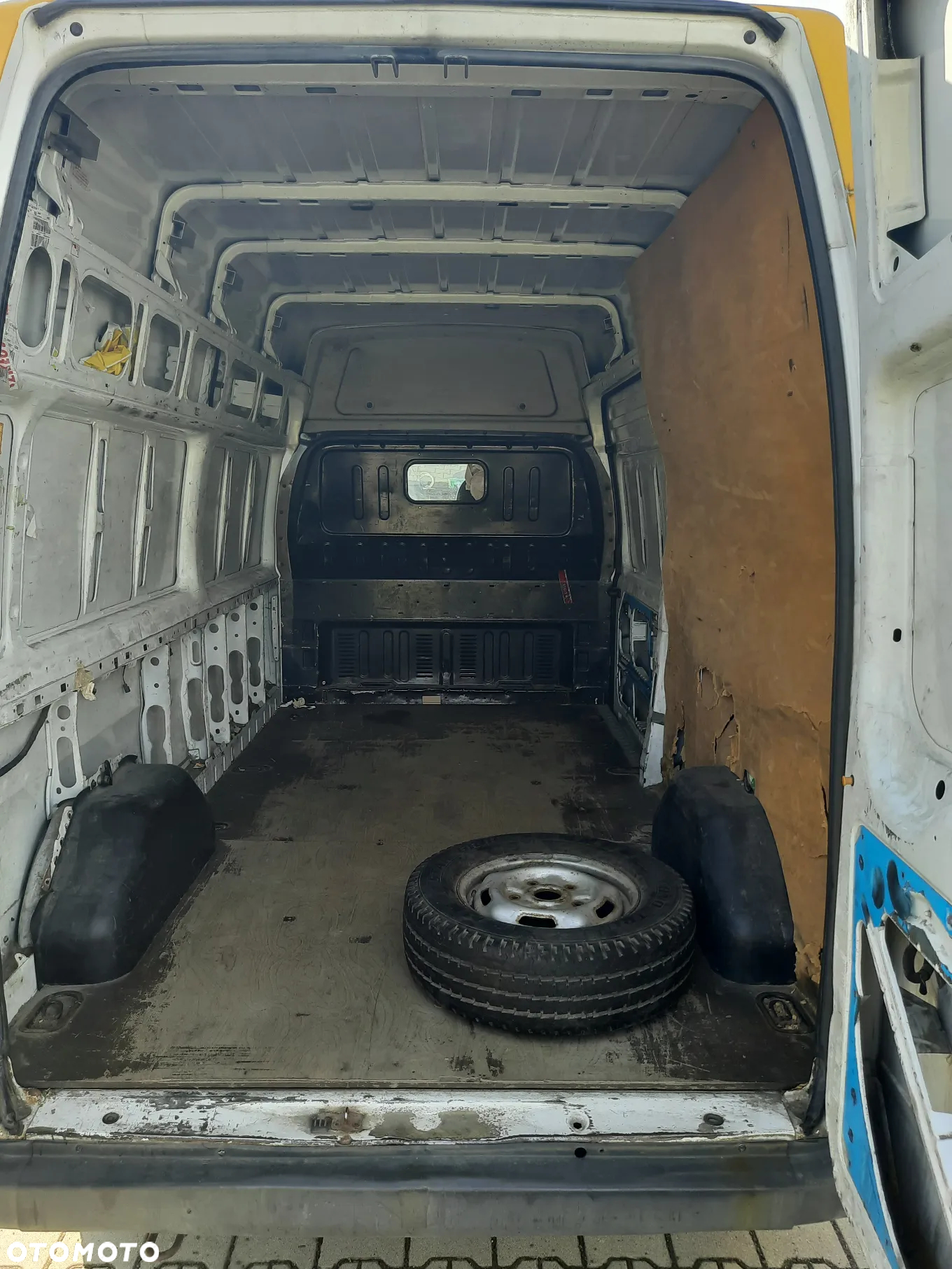 Ford Transit - 8