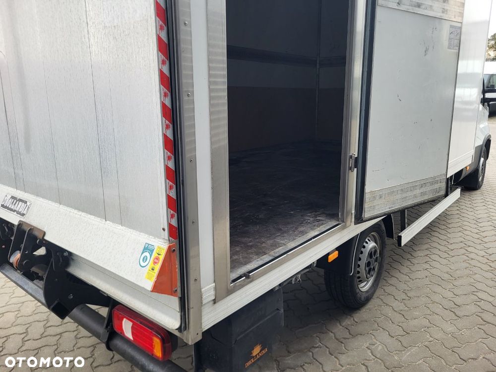 Iveco 35S18 Kontener 9 palet + Winda 750Kg - 10