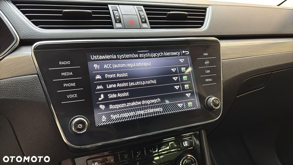 Skoda Superb 2.0 TSI Style DSG - 20