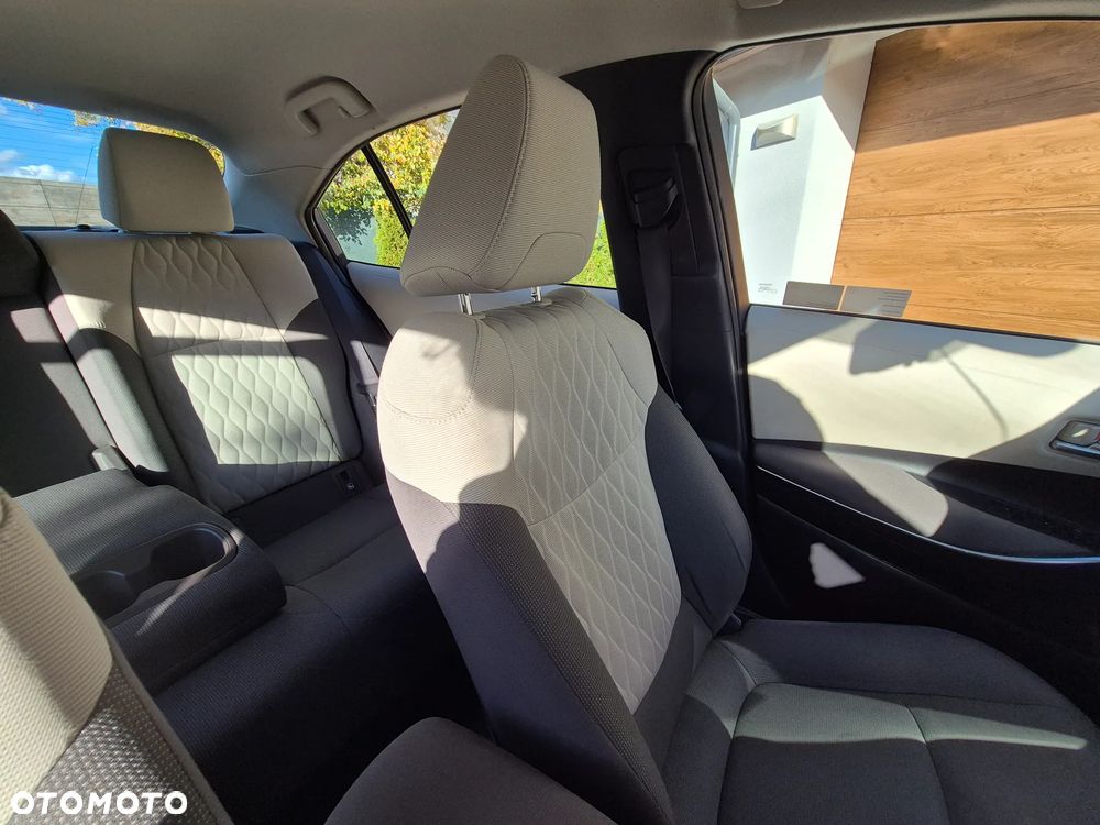 Toyota Corolla - 18