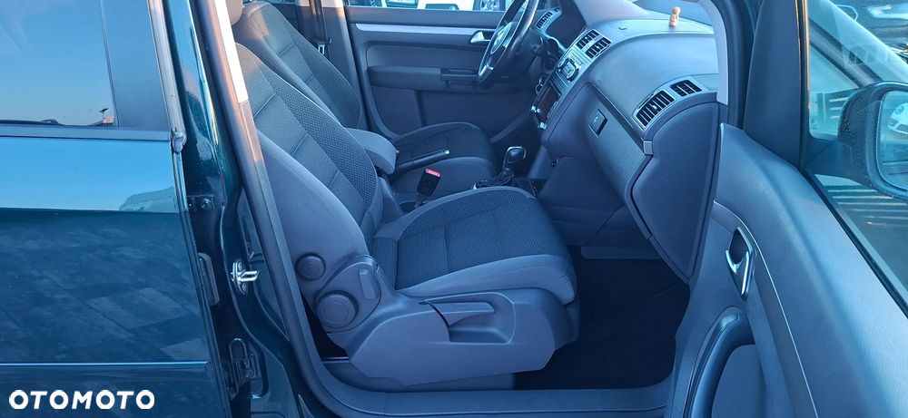 Volkswagen Touran 2.0 TDI DPF DSG Highline - 7