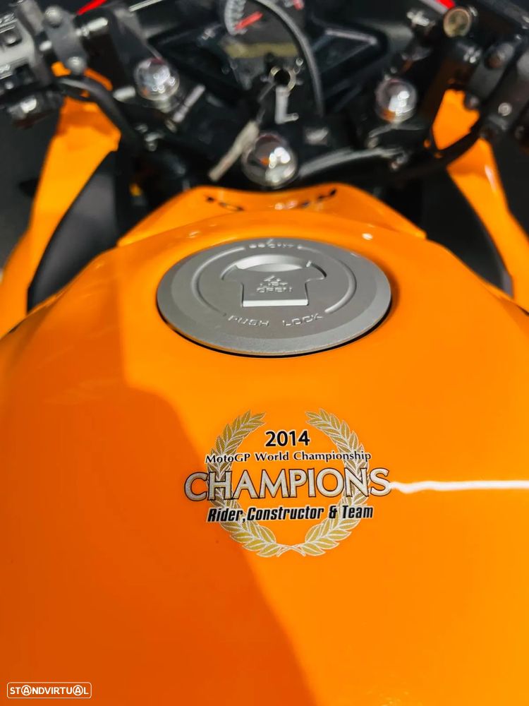 Honda CBR 125 REPSOL EDITION - 4