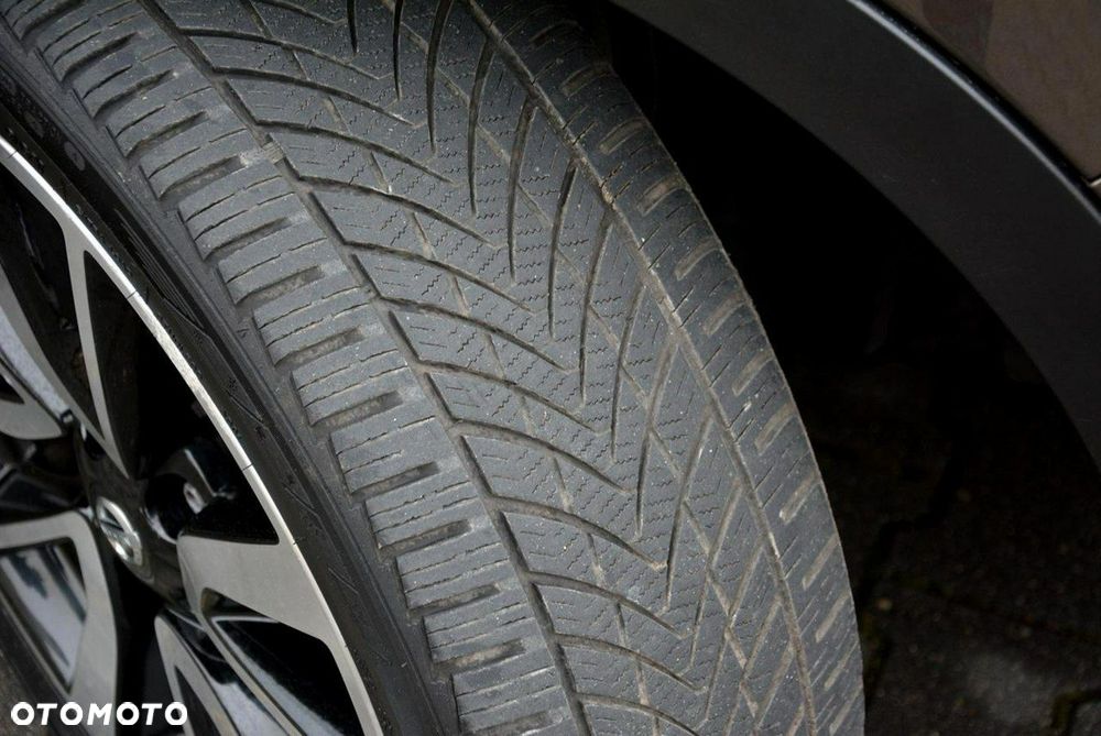 Nissan Qashqai 1.6 DCi 4x4 Tekna+ - 38