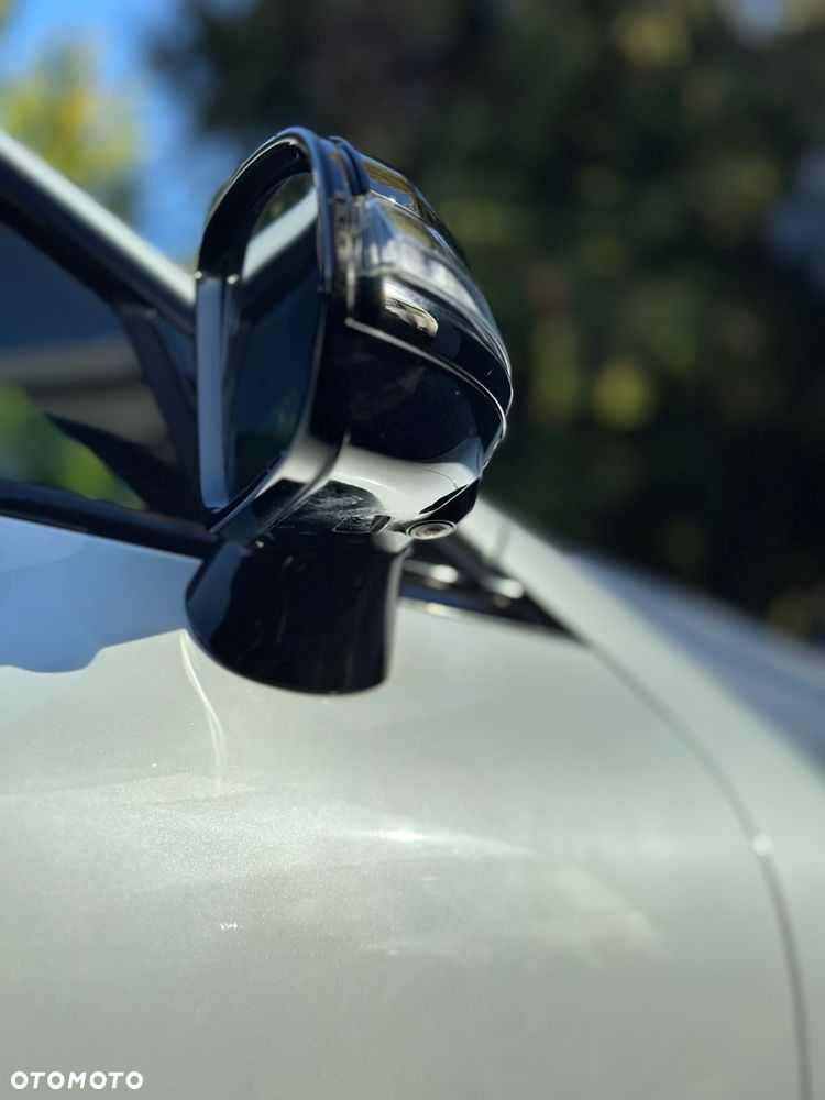 Mercedes-Benz Klasa E 220 d Coupe 4-Matic 9G-TRONIC - 11