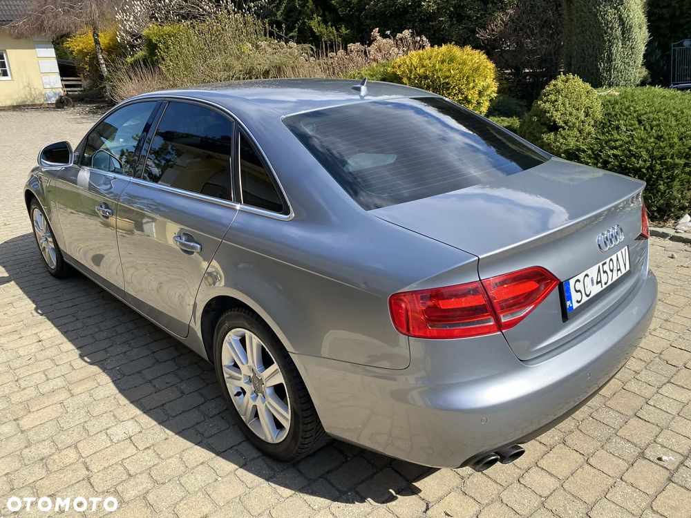 Audi A4 Limousine - 30