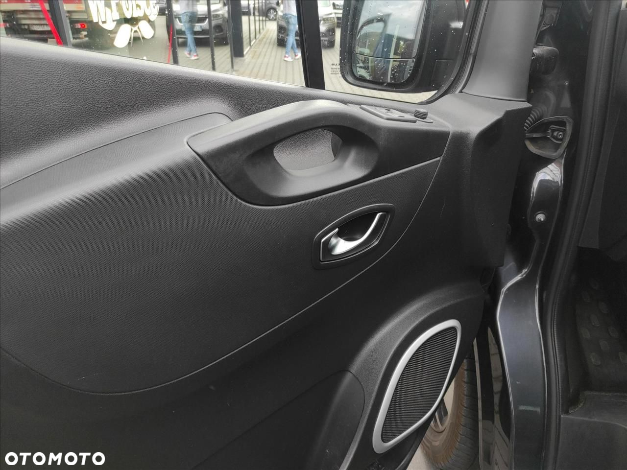 Renault Trafic Grand SpaceClass 2.0 dCi EDC - 14