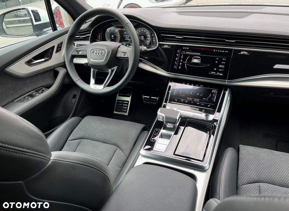 Audi Q7 - 11