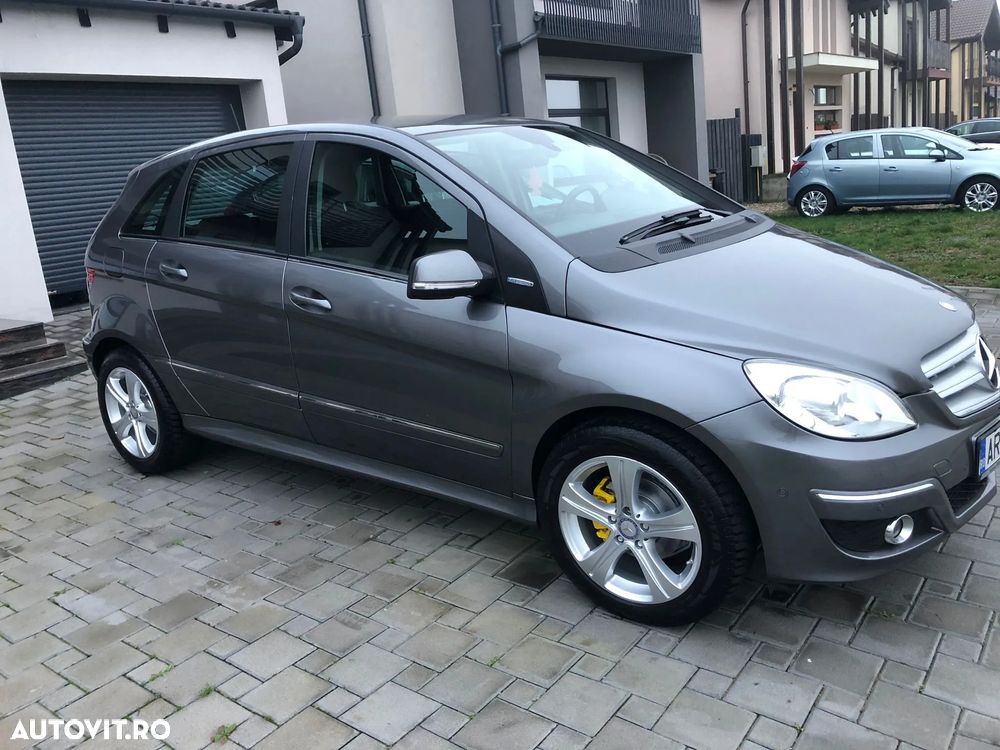 Mercedes-Benz B 180 - 2