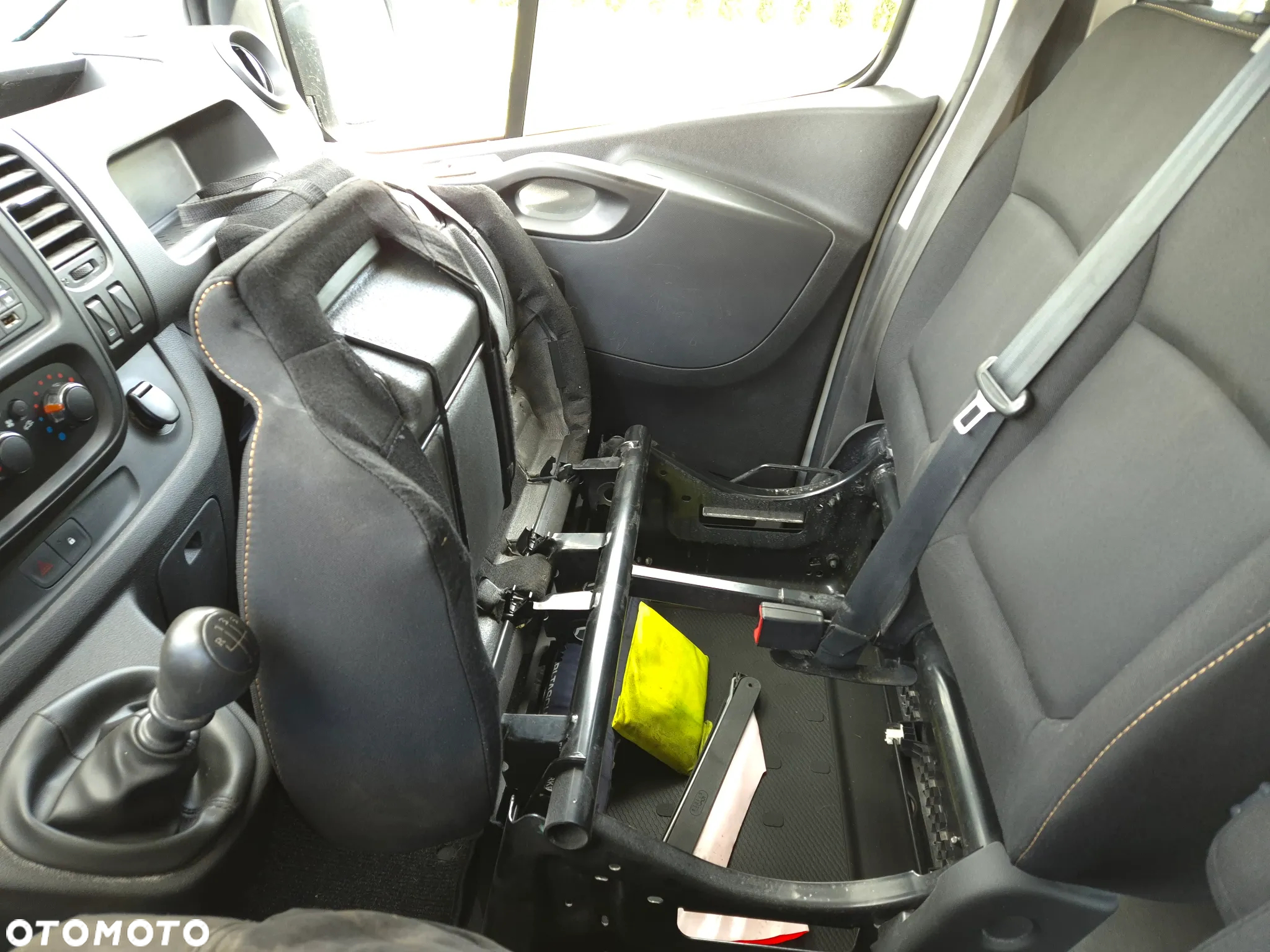 Renault Trafic - 12