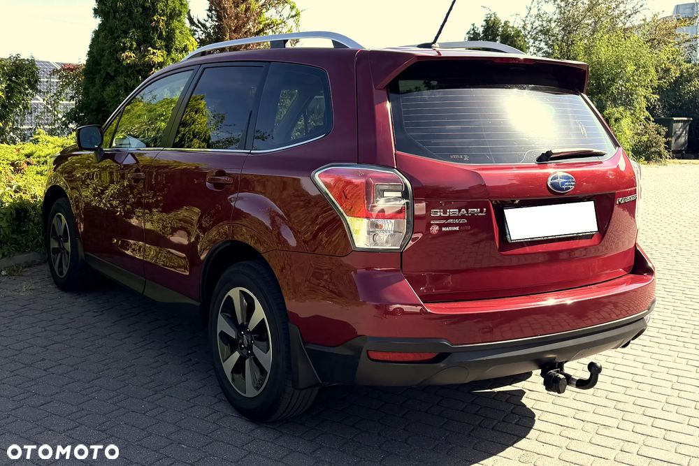 Subaru Forester 2.0i Platinum Lineartronic - 10